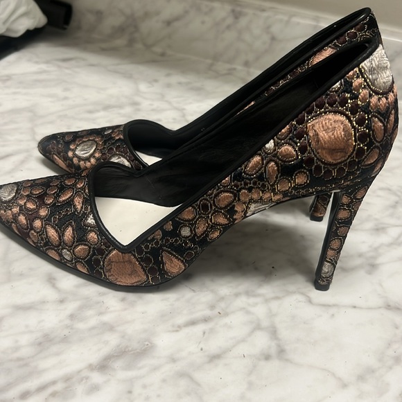 Alice + Olivia Embroidered Pumps Heels- Size 41.women black gold Boho Ball Party - Picture 3 of 10